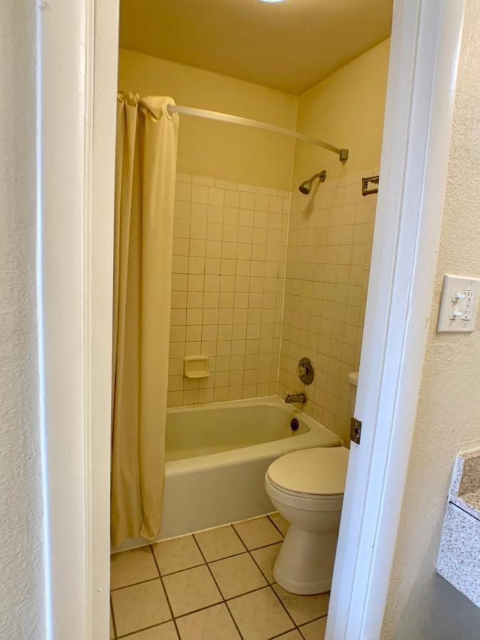 La Vista Inn Port Richey Bagian luar foto